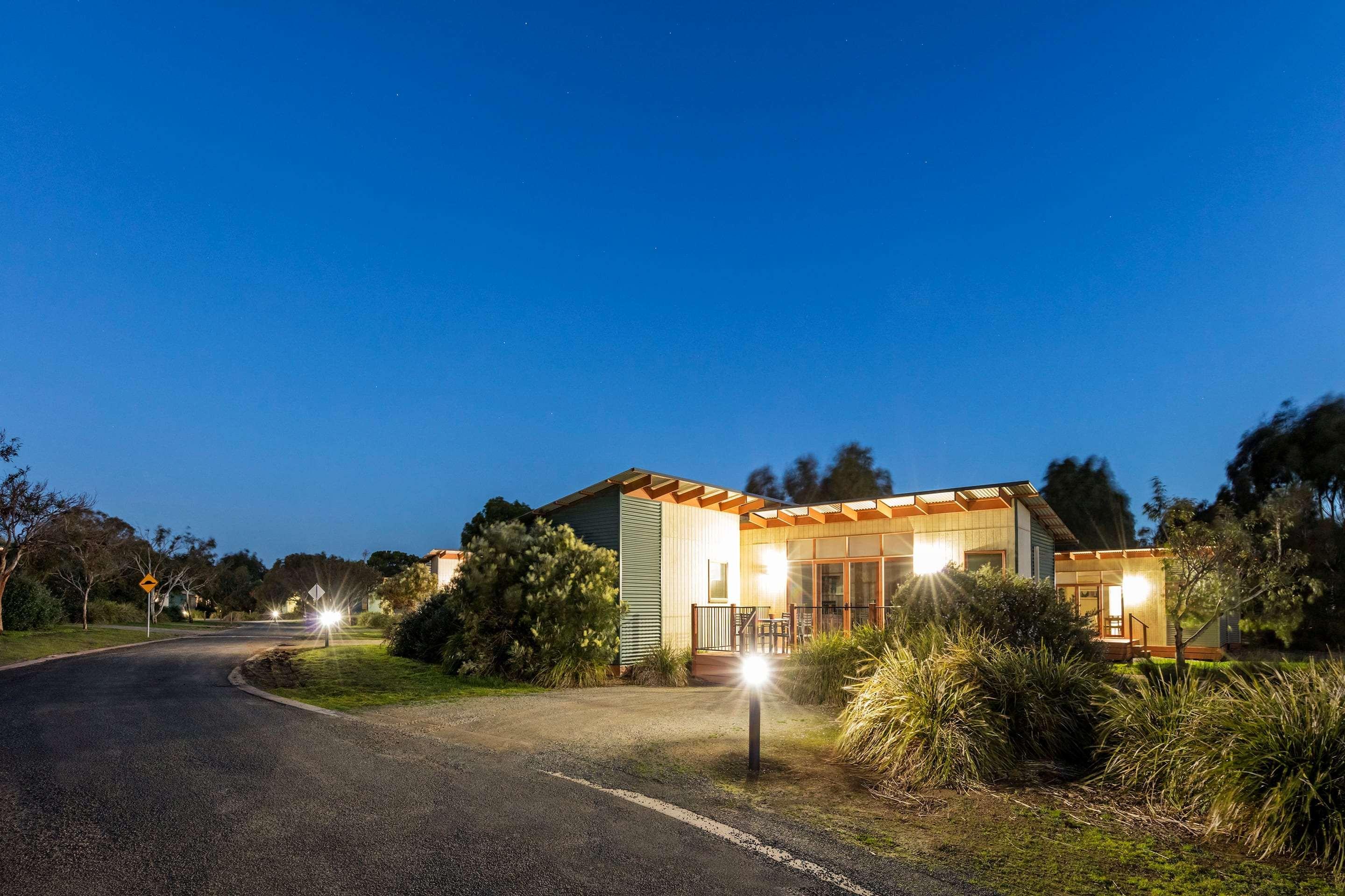 Ramada Resort By Wyndham Phillip Island Cowes Extérieur photo