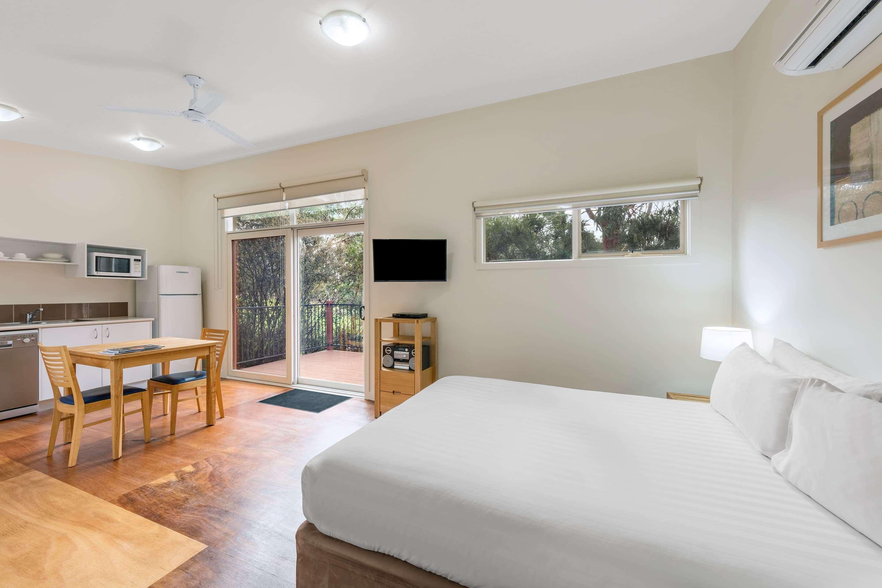 Ramada Resort By Wyndham Phillip Island Cowes Extérieur photo