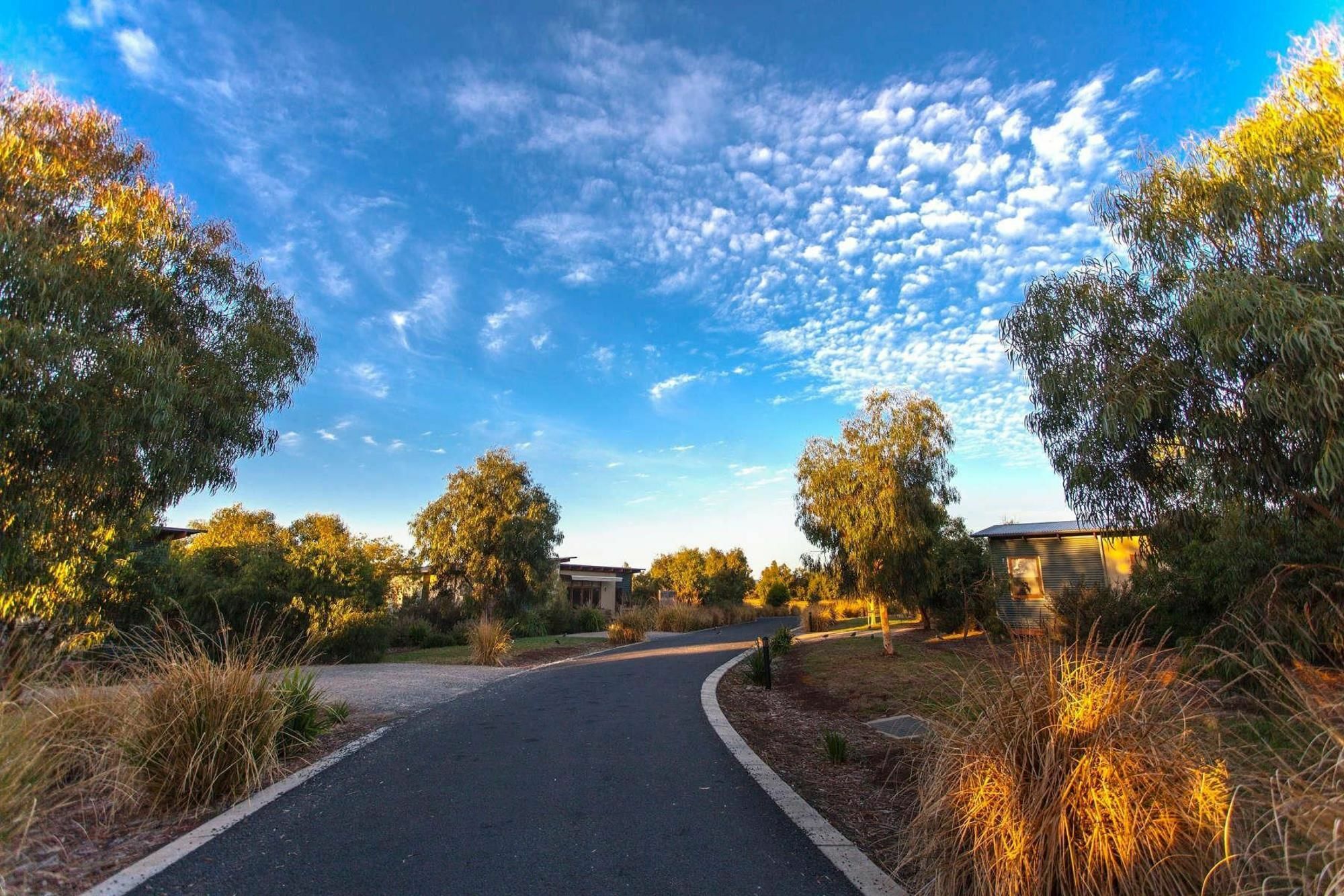 Ramada Resort By Wyndham Phillip Island Cowes Extérieur photo